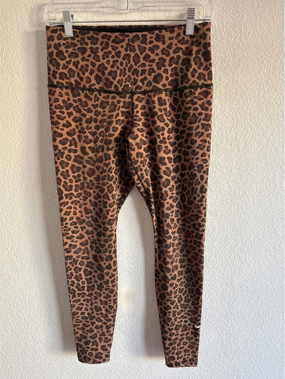 Nike Dri-FIT Women's Leopard Print Leggings Size M